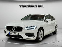 Vit Begagnad 2020 Volvo V60 Momentum Kombi | 269 900 kr (Marknadspris)