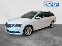 Vit Begagnad 2018 Skoda Octavia Style Kombi | 169 900 kr (Marknadspris)