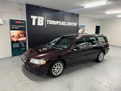Röd Begagnad 2006 Volvo V70 Business Edition Kombi | 27 900 kr (Marknadspris)