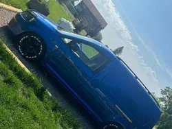 Blå Begagnad 2015 VW Caddy Maxi Minibuss | 15 000 kr