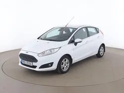 Vit Begagnad 2016 Ford Fiesta Titanium Halvkombi | 98 000 kr (Marknadspris)