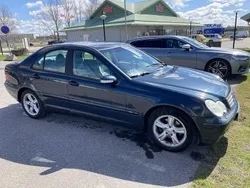 Svart Begagnad 2003 Mercedes C180 Sedan | 26 999 kr (Marknadspris)