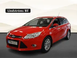 Röd Begagnad 2014 Ford Focus Titanium Kombi | 49 900 kr (Superpris)