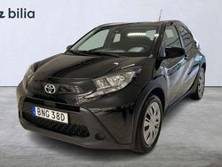 Svart Begagnad 2022 Toyota Aygo X Play SUV | 179 900 kr (Lite dyr)