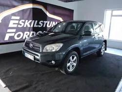 Mörkgrå Begagnad 2006 Toyota RAV4 SUV | 89 900 kr (Lite dyr)