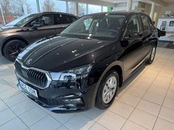 Svart Ny 2025 Skoda Fabia Selection Halvkombi | 269 300 kr (Marknadspris)