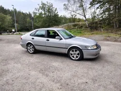 Silver Begagnad 2002 Saab 9-3 Halvkombi | 15 000 kr