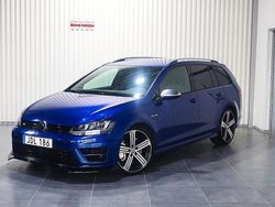 Blå Begagnad 2016 VW Golf VII R Kombi | 209 900 kr (Marknadspris)