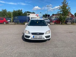 Vit Begagnad 2008 Ford Focus Kombi | 19 900 kr