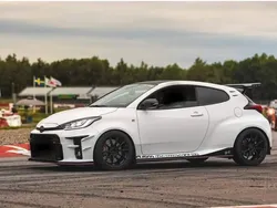 Vit Begagnad 2020 Toyota Yaris Halvkombi | 450 000 kr (Dyr)