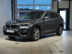 Grå (mineralgrå metallic) Begagnad 2015 BMW X1 Performance SUV | 199 900 kr (Dyr)