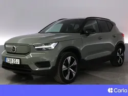 Grön Begagnad 2022 Volvo XC40 Core SUV | 306 900 kr