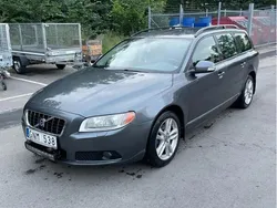 Grå Begagnad 2008 Volvo V70 Momentum Kombi | 45 000 kr (Marknadspris)