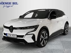 Vit Begagnad 2024 Renault Mégane Iconic Halvkombi | 399 000 kr (Dyr)