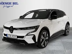 Vit Begagnad 2024 Renault Mégane Iconic Halvkombi | 399 000 kr (Lite dyr)