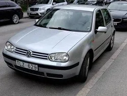 Silver Begagnad 2003 VW Golf IV Basis Halvkombi | 14 900 kr (Bra pris)