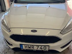Vit Begagnad 2016 Ford Focus Trend Halvkombi | 50 000 kr (Bra pris)