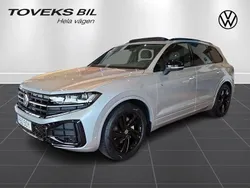Silver (oyster silver metallic) Ny 2025 VW Touareg R-line SUV | 969 500 kr (Marknadspris)