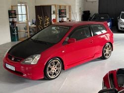 Röd Begagnad 2003 Honda Civic Type R Halvkombi | 89 900 kr (Marknadspris)