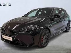 Svart Begagnad 2026 BMW M135 Halvkombi | 649 900 kr