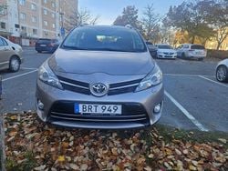 Brun Begagnad 2014 Toyota Verso Edition Minibuss | 63 000 kr (Marknadspris)