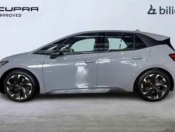 Grå Begagnad 2023 Cupra Born e-Boost Halvkombi | 259 900 kr (Marknadspris)