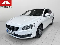 Vit Begagnad 2015 Volvo V60 Momentum Kombi | 124 900 kr (Marknadspris)