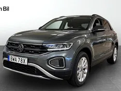 Grå Begagnad 2024 VW T-Roc Edition SUV | 319 900 kr (Dyr)