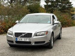 Grå Begagnad 2007 Volvo S80 Kinetic Sedan | 90 000 kr (Marknadspris)