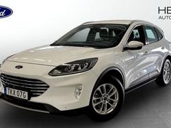 Vit (white) Begagnad 2022 Ford Kuga Titanium SUV | 259 000 kr (Marknadspris)