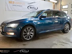 Mörkblå (blå) Begagnad 2016 Skoda Superb LAURIN & KLEMENT Kombi | 149 900 kr (Marknadspris)