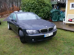 Blå Begagnad 2007 BMW 750 Sedan | 40 000 kr
