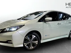 Svart Begagnad 2019 Nissan Leaf N-Connecta Halvkombi | 144 900 kr (Marknadspris)