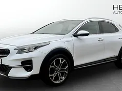 Vit (white) Begagnad 2022 Kia XCeed Advance SUV | 232 900 kr (Bra pris)