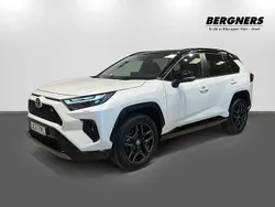 Vit Begagnad 2022 Toyota RAV4 Hybrid Sport SUV | 439 900 kr (Bra pris)