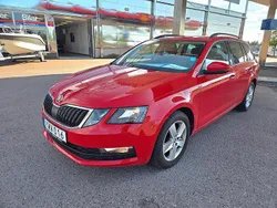 Röd Begagnad 2017 Skoda Octavia Ambition Kombi | 164 500 kr (Lite dyr)