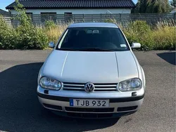 Silver Begagnad 2002 VW Golf IV Halvkombi | 18 000 kr (Bra pris)