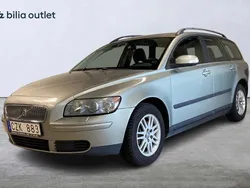 Ljusgrön Begagnad 2006 Volvo V50 Kinetic Kombi | 39 900 kr (Marknadspris)