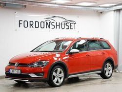 Röd Begagnad 2018 VW Golf Alltrack SE Kombi | 179 900 kr (Marknadspris)