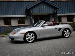 Ljusgrå Begagnad 1997 Porsche Boxster Cab | 169 900 kr