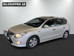 Ljusbrun (brun) Begagnad 2011 Hyundai i30 Select Kombi | 49 900 kr (Marknadspris)