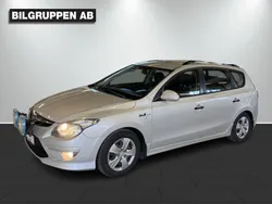 Ljusbrun (brun) Begagnad 2011 Hyundai i30 Select Kombi | 49 900 kr (Lite dyr)