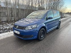 Blå Begagnad 2011 VW Touran Minibuss | 39 000 kr (Marknadspris)