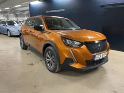 Orange Begagnad 2022 Peugeot 2008 Active SUV | 179 900 kr (Bra pris)