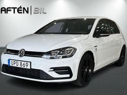 Vit Begagnad 2018 VW Golf VII R-line Halvkombi | 199 800 kr (Marknadspris)