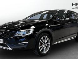 Svart Begagnad 2018 Volvo V60 CC Standard Kombi | 239 900 kr (Bra pris)
