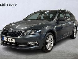Grå Begagnad 2017 Skoda Octavia Style Kombi | 169 900 kr (Lite dyr)