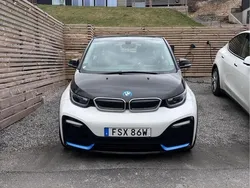 Vit Begagnad 2021 BMW i3 Comfort Edition Halvkombi | 195 000 kr (Superpris)