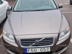 Grå Begagnad 2007 Volvo S80 Sedan | 67 000 kr (Marknadspris)