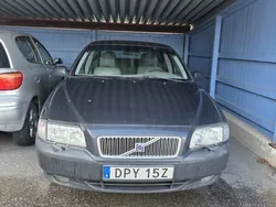 Grå Begagnad 2001 Volvo S80 Sedan | 23 000 kr (Marknadspris)